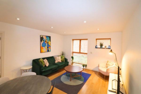 MAIDENHEAD Stylish and modern 2 bedroom apartment
